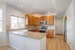 2250 Eagleview Cir, Longmont, CO 80504 - Photo 9