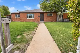 9211 Lillian Ln, Thornton, CO 80229 - Photo 3