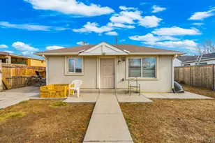 5322 Lincoln St, Denver, CO 80216 - Photo 1