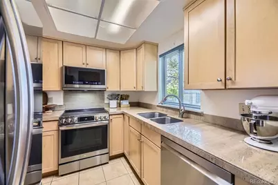 2437 S Victor Street #A, Aurora, CO 80014 - Photo 7