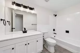 9944 Bruce Ln, Denver, CO 80260 - Photo 11