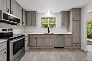 9944 Bruce Ln, Denver, CO 80260 - Photo 7