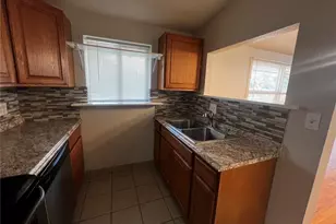 1932 Dallas St, Aurora, CO 80010 - Photo 9
