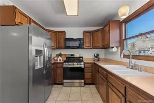 2301 Willow Creek Dr, Golden, CO 80401 - Photo 11