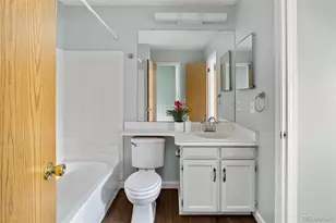 1653 S Blackhawk Way, Aurora, CO 80012 - Photo 35