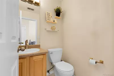 337 Ivory Circle, Aurora, CO 80011 - Photo 7