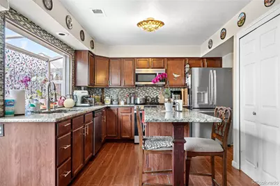 2925 S Vaughn Way, Aurora, CO 80014 - Photo 7