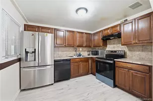 1281 Worchester St, Aurora, CO 80011 - Photo 7