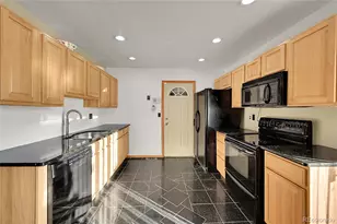 16666 E Bails Pl, Aurora, CO 80017 - Photo 5