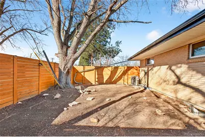 1880 S Monaco Parkway, Denver, CO 80224 - Photo 33