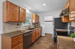 7862 S Vine St, Centennial, CO 80122 - Photo 7