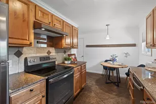 7862 S Vine St, Centennial, CO 80122 - Photo 3