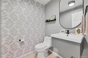 893 S Evanston Cir, Aurora, CO 80012 - Photo 13