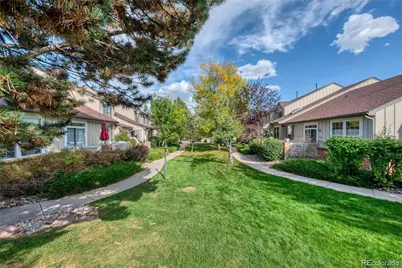 893 S Evanston Circle, Aurora, CO 80012 - Photo 27