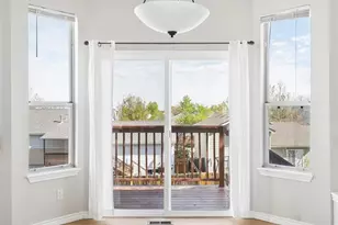 1577 S Pitkin Cir, Aurora, CO 80017 - Photo 11