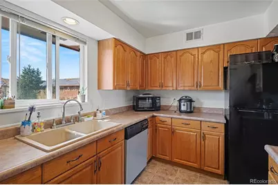 3825 S Monaco Parkway #212, Denver, CO 80237 - Photo 7