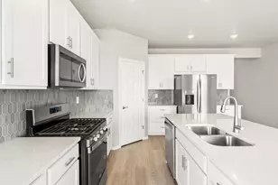 1957 S Coolidge Wy, Aurora, CO 80018 - Photo 9