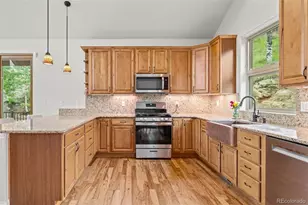 32311 Lodgepole Dr, Evergreen, CO 80439 - Photo 15