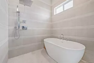 2350 Tremont Pl, Denver, CO 80205 - Photo 25