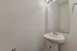 5445 Danube St, Denver, CO 80249 - Photo 9