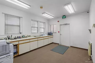 851 N Clarkson Street, Denver, CO 80218 - Photo 15