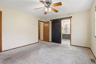 1722 S Richfield Way, Aurora, CO 80017 - Photo 17