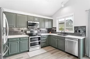 2117 74th Ave, Greeley, CO 80634 - Photo 9