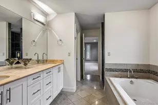 464 S Franklin St, Denver, CO 80209 - Photo 29