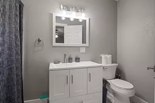 8233 W 62nd Pl, Arvada, CO 80004 - Photo 25