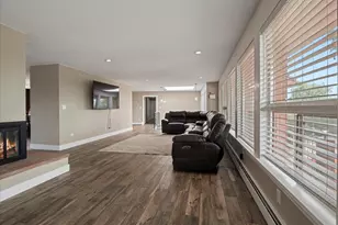 8233 W 62nd Pl, Arvada, CO 80004 - Photo 9