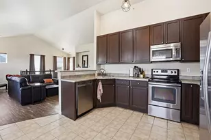 7243 S Millbrook Ct, Aurora, CO 80016 - Photo 9