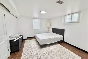 2431 S York St, Denver, CO 80210 - Photo 5