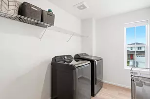 5952 N Liverpool Ct, Aurora, CO 80019 - Photo 27