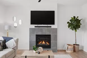 5952 N Liverpool Ct, Aurora, CO 80019 - Photo 3