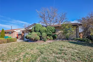 7488 Canosa Ct, Westminster, CO 80030 - Photo 7