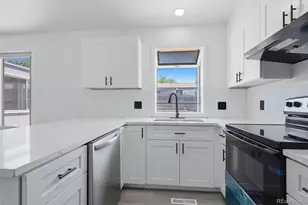 4660 S Idalia St, Aurora, CO 80015 - Photo 5