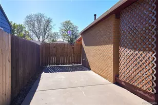 5185 Beach Ct, Denver, CO 80221 - Photo 17