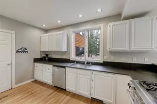 34628 Lyttle Dowdle Dr, Golden, CO 80403 - Photo 17