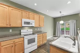 10546 Graymont Ln, Littleton, CO 80126 - Photo 7