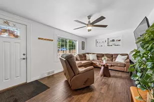 946 Raleigh St, Denver, CO 80204 - Photo 3