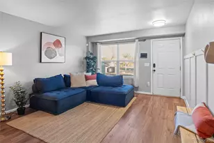 1952 Oakcrest Cir, Castle Rock, CO 80104 - Photo 5