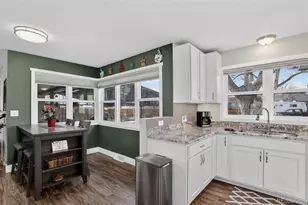 1313 Laredo St, Aurora, CO 80011 - Photo 9