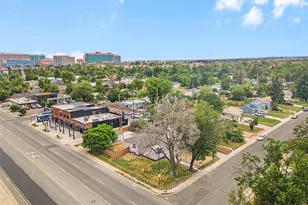 1990 Newark St, Aurora, CO 80010 - Photo 39