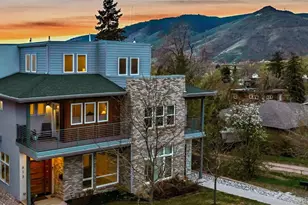 613 Iowa St, Golden, CO 80403 - Photo 1