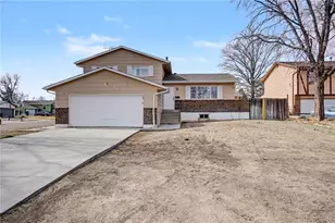 165 Glenn Pl, Pueblo, CO 81001 - Photo 1