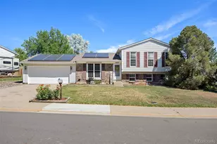 18527 E Kansas Pl, Aurora, CO 80017 - Photo 1