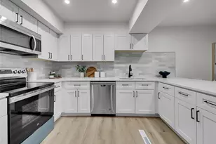 3532 S Hillcrest Dr, Denver, CO 80237 - Photo 1