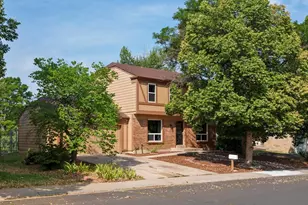 1039 S Lewiston Way, Aurora, CO 80017 - Photo 1