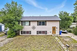 2512 Barkman Dr, Colorado Springs, CO 80916 - Photo 1