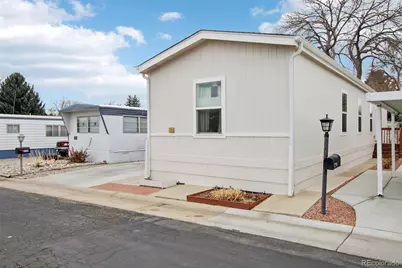 900 Mountainview Avenue, Longmont, CO 80501 - Photo 1